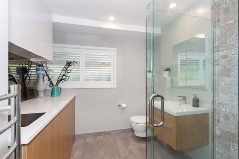 Photo of property in 7a Hidcote Place, Burnside, Christchurch, 8042