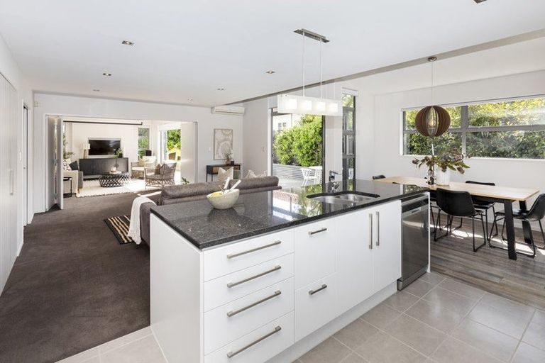 Photo of property in 15a Tomes Road, St Albans, Christchurch, 8052