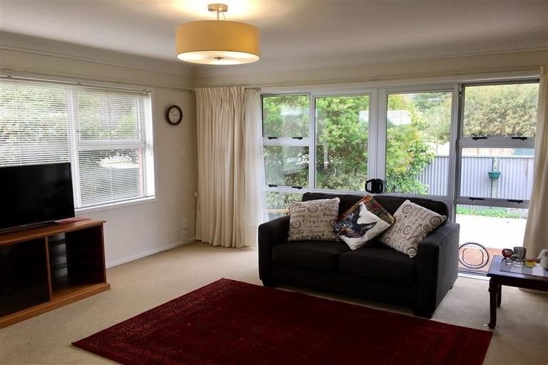 Photo of property in 34 Sylvan Avenue, Waikanae, 5036