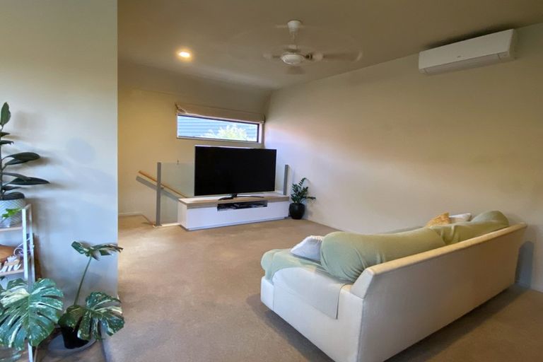 Photo of property in 1/30 Uppingham Crescent, Hillcrest, Auckland, 0627