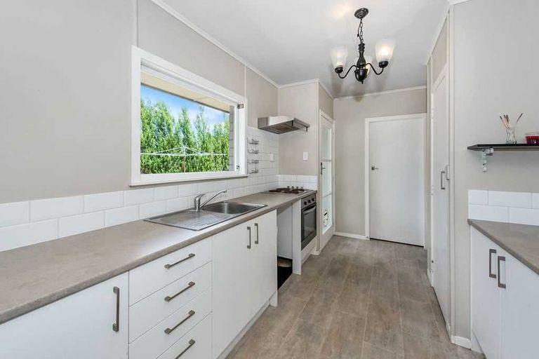 Photo of property in 55 Morrow Avenue, St Andrews, Hamilton, 3200