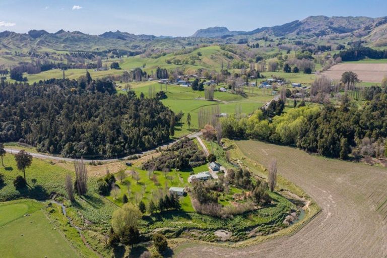 Photo of property in 2164 Elsthorpe Road, Elsthorpe, Otane, 4277