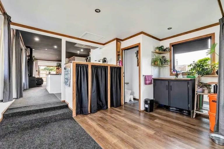 Photo of property in 126 Miranda Street, Stratford, 4332