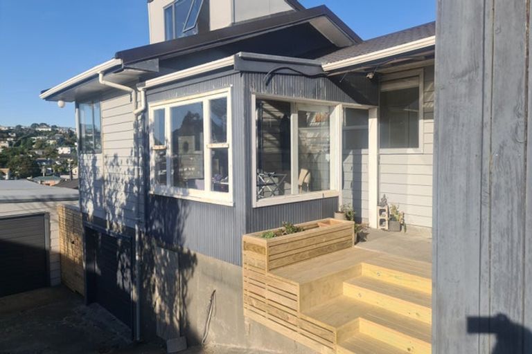 Photo of property in 27 Terrace Road, Titahi Bay, Porirua, 5022