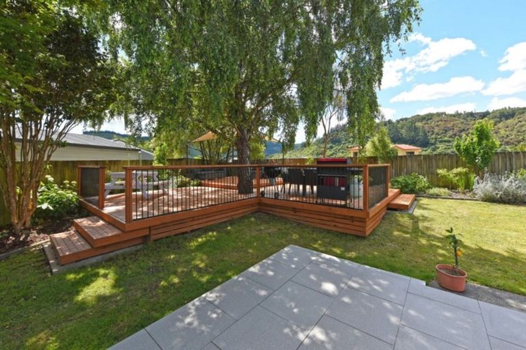 Photo of property in 14 Donegal Grove, Birchville, Upper Hutt, 5018