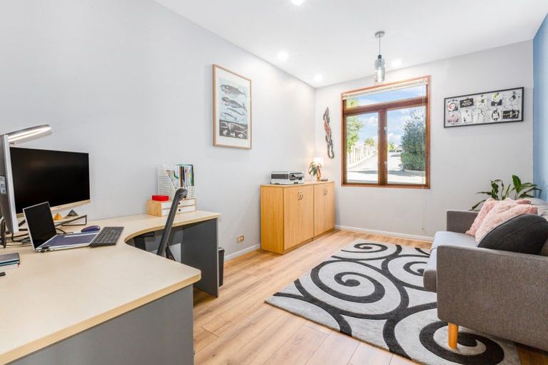 Photo of property in 59 The Masthead, Whitby, Porirua, 5024