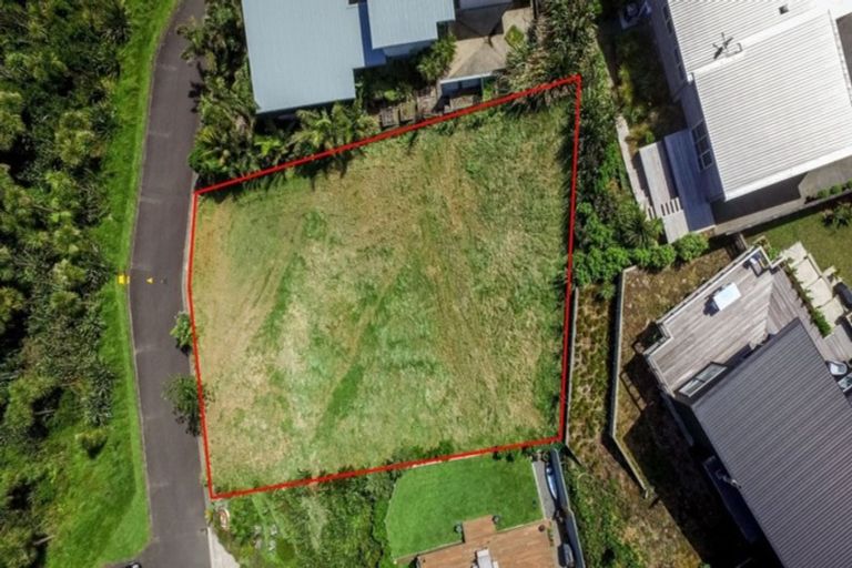 Photo of property in 12b Shearer Drive, Oakura, 4314