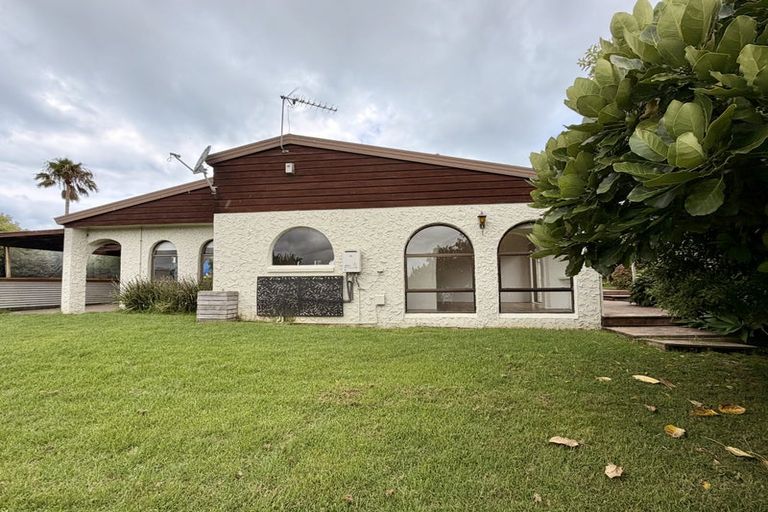 Photo of property in 2 Fallow Street, Browns Bay, Auckland, 0630