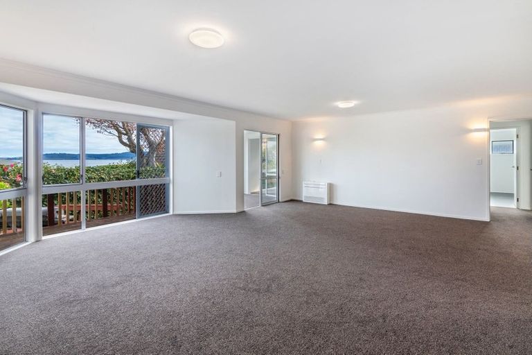 Photo of property in 11b Shepherd Road, Waipahihi, Taupo, 3330
