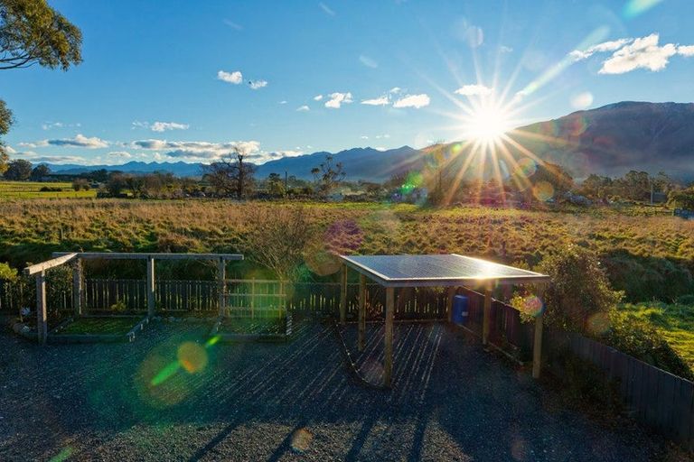 Photo of property in 231a Beach Road, Kaikoura, 7300
