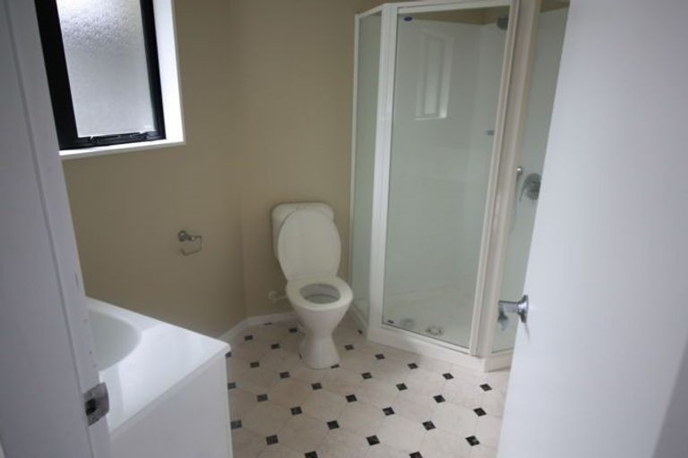 Photo of property in 17 Cleveland Heights, Kelvin Grove, Palmerston North, 4414