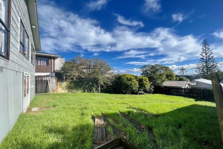 Photo of property in 2/260 Sunset Road, Windsor Park, Auckland, 0632