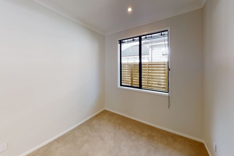 Photo of property in 122 Silverstream Road, Crofton Downs, Wellington, 6035