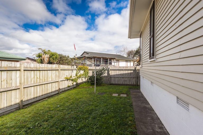 Photo of property in 5 Johnston Road, Mount Wellington, Auckland, 1060