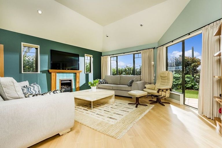 Photo of property in 33 Jubilee Avenue, Devonport, Auckland, 0624