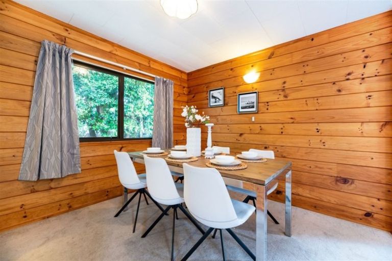 Photo of property in 1/64 Waimumu Road, Massey, Auckland, 0614