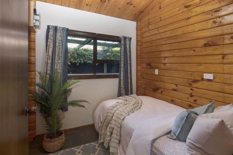 Photo of property in 14 Radiata Avenue, Parklands, Christchurch, 8083