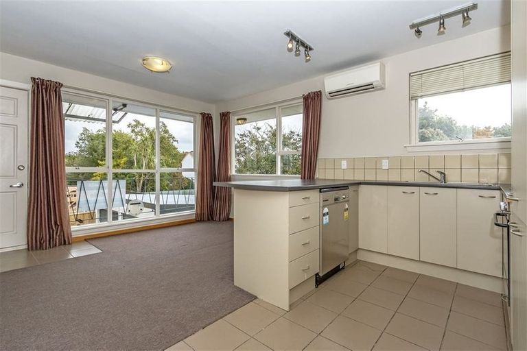 Photo of property in 5/327 Gloucester Street, Christchurch Central, Christchurch, 8011