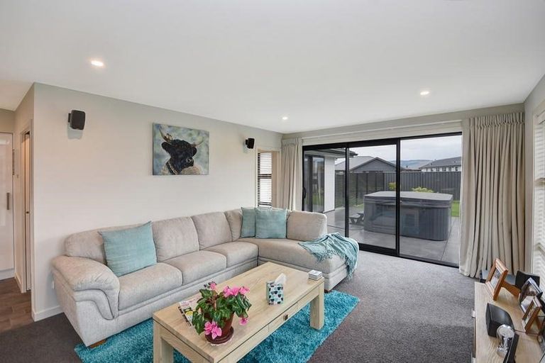 Photo of property in 55 Anderton Crescent, Mosgiel, 9024