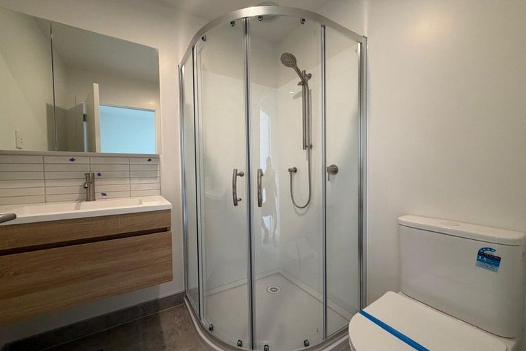 Photo of property in 32c Flaxdale Street, Birkdale, Auckland, 0626