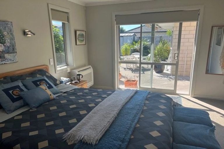 Photo of property in 17 Saltwood Lane, Bethlehem, Tauranga, 3110