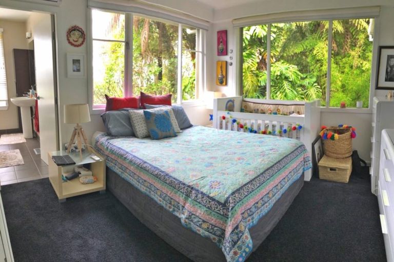 Photo of property in 1 Huia Road, Titirangi, Auckland, 0604