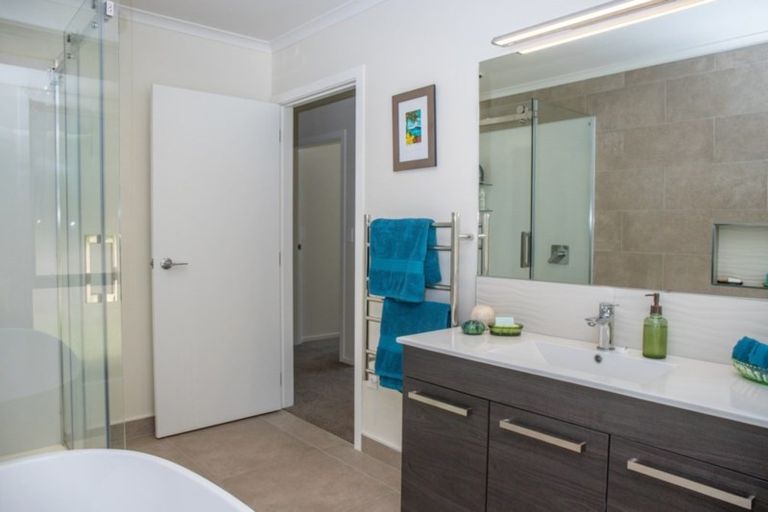 Photo of property in 11 Cookham Place, Maunu, Whangarei, 0179