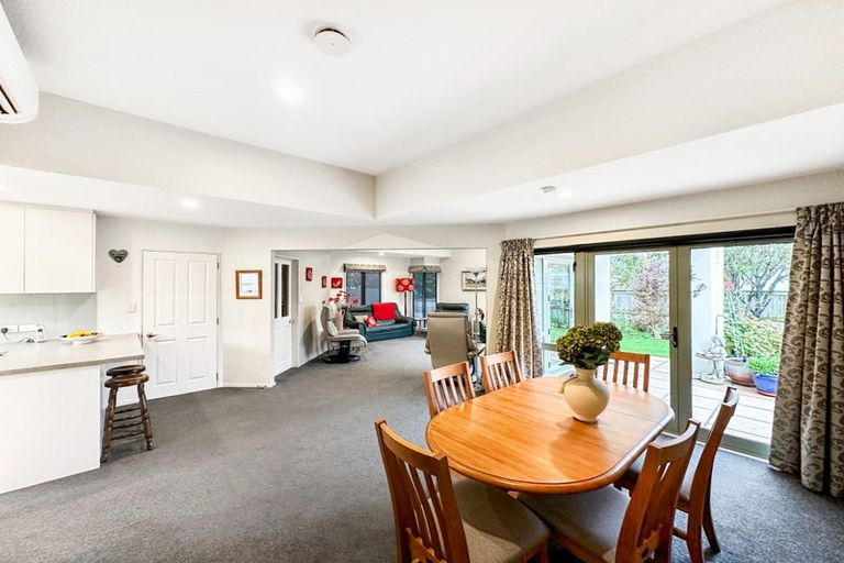 Photo of property in 12 Locarno Street, Opawa, Christchurch, 8023