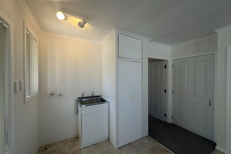 Photo of property in 73 Mould Street, Waitara, 4320