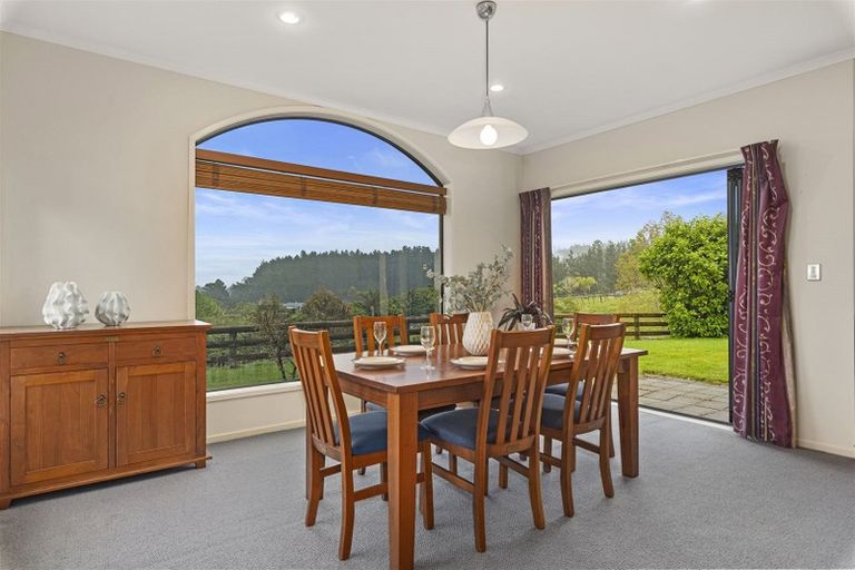 Photo of property in 34 Terry Smyth Drive, Kumeu, 0892