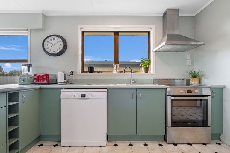 Photo of property in 17 Byron Grove, Owhata, Rotorua, 3010