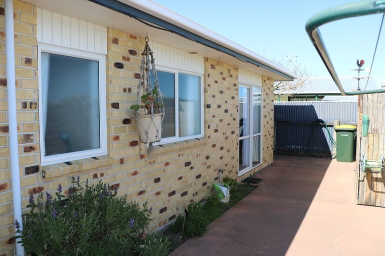 Photo of property in 16a Johnston Street, Foxton, 4814