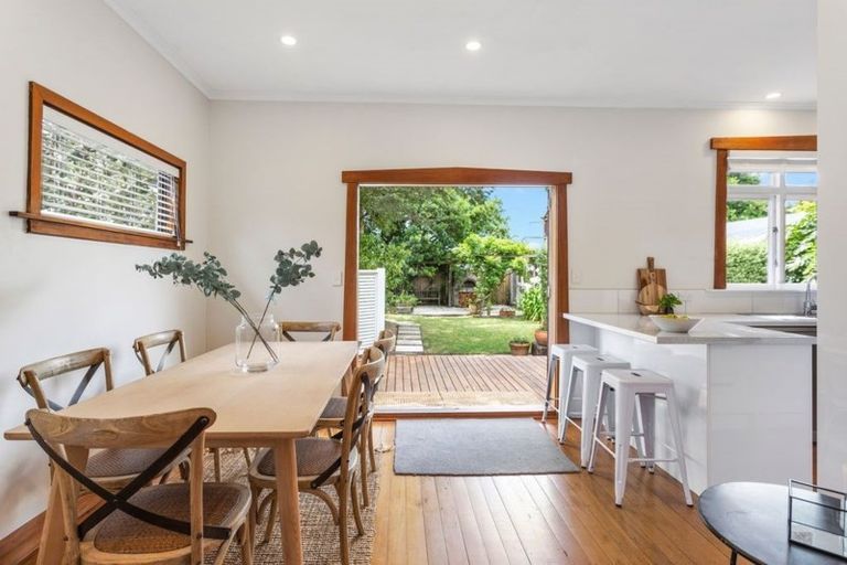 Photo of property in 112 Petrie Street, Richmond, Christchurch, 8013