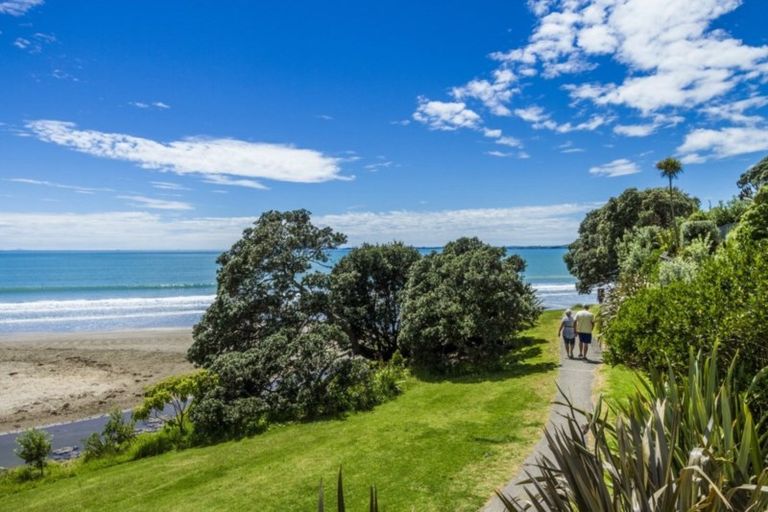 Photo of property in 2/20 Whitby Crescent, Mairangi Bay, Auckland, 0630
