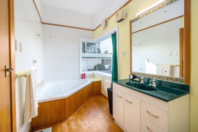 Photo of property in 127 Bidwills Cutting Road, Morrisons Bush, Greytown, 5794