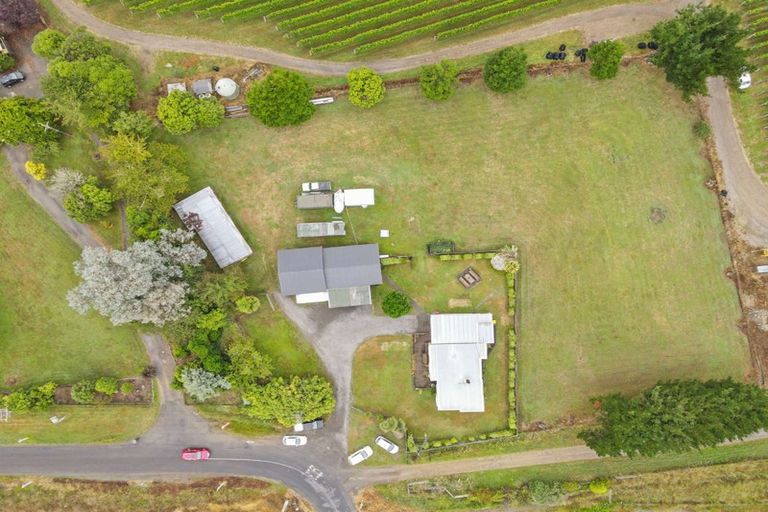 Photo of property in 4 Bishops Road, Ohau, Levin, 5570