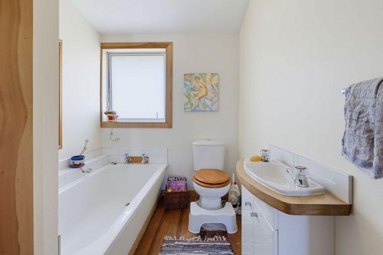Photo of property in 2484 Moutere Highway, Lower Moutere, Upper Moutere, 7175