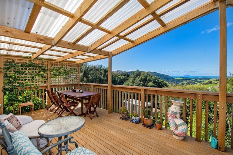 Photo of property in 633 Ormiston Road, Waipu, 0582