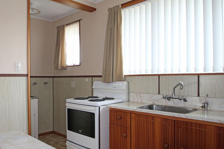 Photo of property in 8a Stuart Street, Holmes Hill, Oamaru, 9401