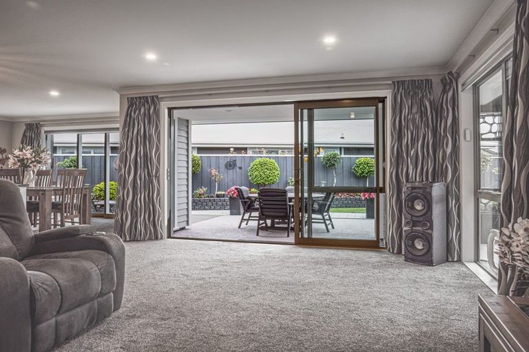 Photo of property in 33 Macphail Avenue, Rangiora, 7400