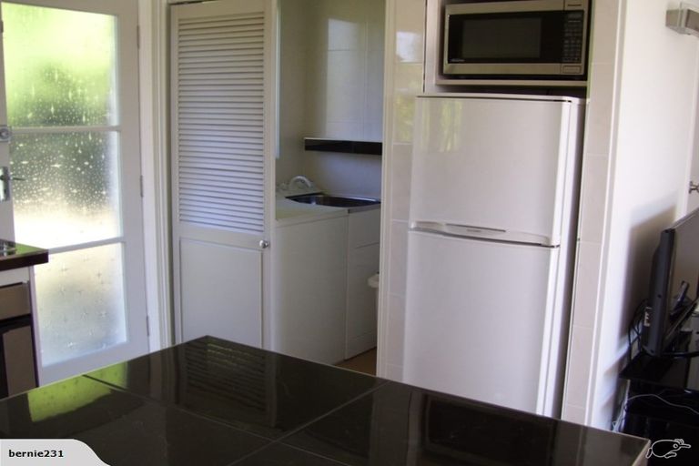 Photo of property in 2/10 Raewyn Place, Pakuranga, Auckland, 2010