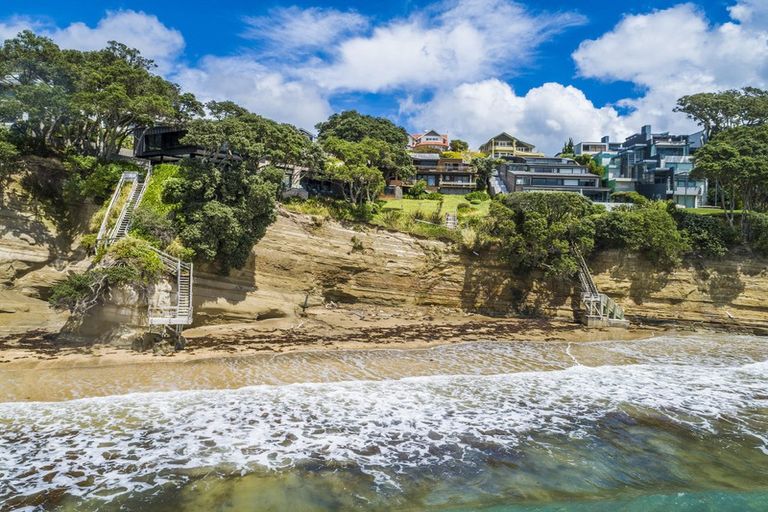 Photo of property in 220a Lake Road, Hauraki, Auckland, 0622