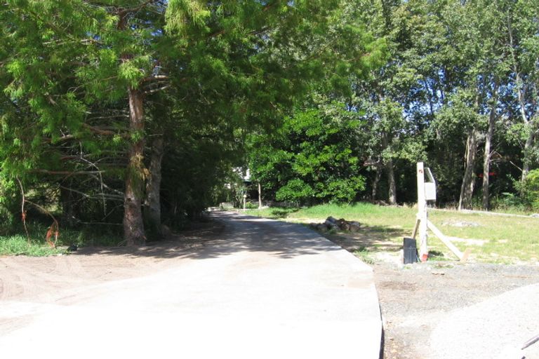 Photo of property in 18 Capricorn Place, Browns Bay, Auckland, 0630