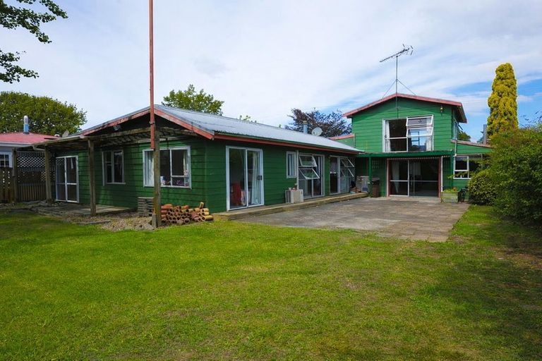 Photo of property in 32 Mahi Road, Te Kauwhata, 3710
