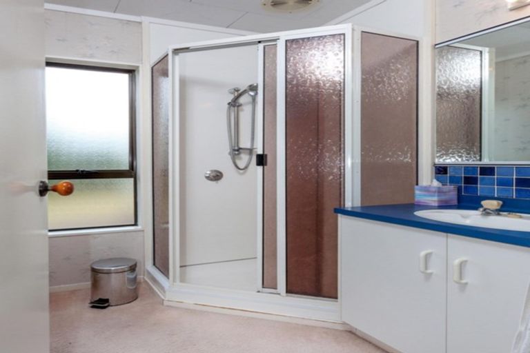 Photo of property in 106 Chevron Crescent, Whangamata, 3620