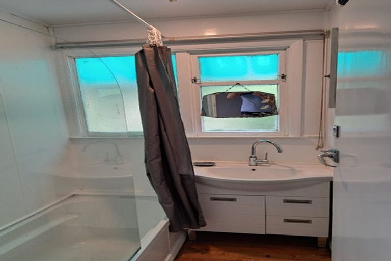 Photo of property in 3 Lovelock Avenue, North Dunedin, Dunedin, 9016