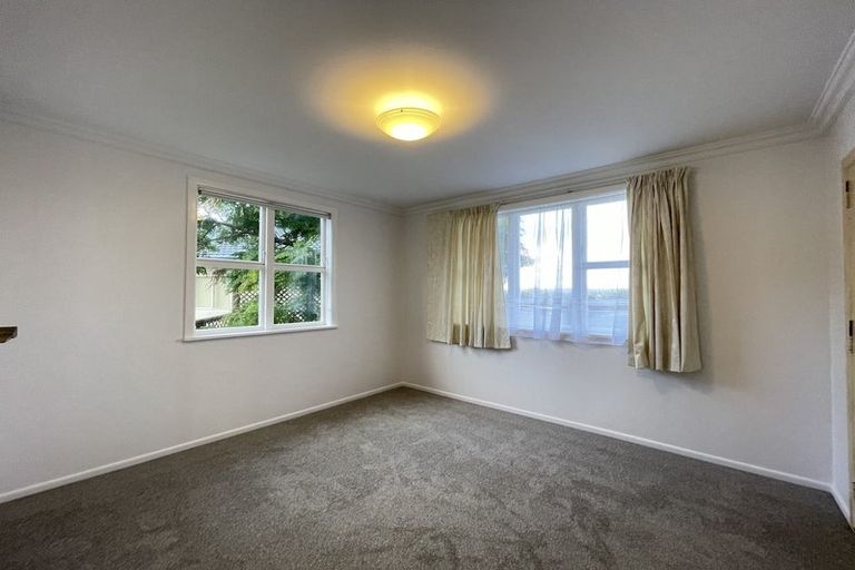 Photo of property in 13 Webb Place, Forrest Hill, Auckland, 0620