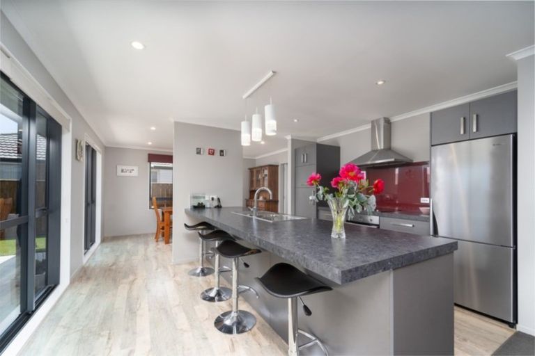 Photo of property in 48 Armstrong Avenue, Carterton, 5713