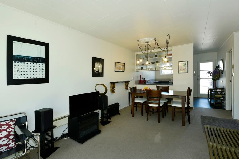 Photo of property in 2/68 Tasman Street, The Wood, Nelson, 7010