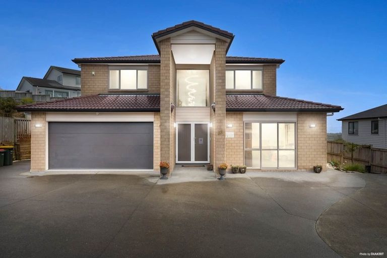 Photo of property in 33 Dawood Place, The Gardens, Auckland, 2105